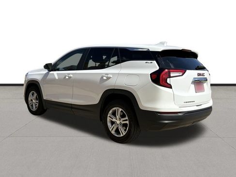 Used 2024 GMC Terrain SLE FWD image 7
