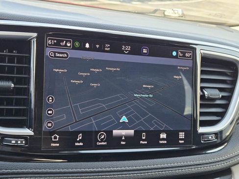 Used 2022 Chrysler Pacifica Limited image 28