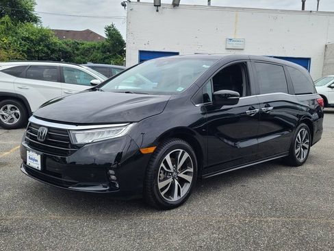Used 2023 Honda Odyssey Touring image 1