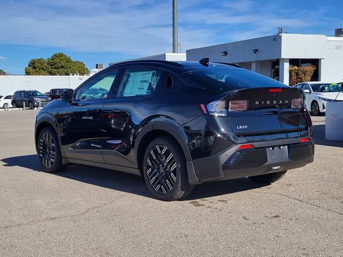 New 2026 Nissan Leaf Platinum+ w/ Cargo Package (Platinum+) image 5