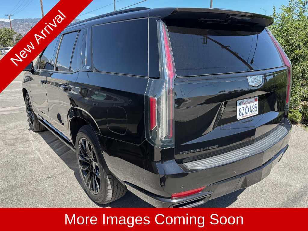 Used 2022 Cadillac Escalade Sport Platinum w/ LPO, ONYX Package AWD/4WD image 5