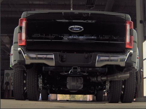 Used 2026 Ford F450 Lariat w/ Lariat Premium Package AWD/4WD image 12