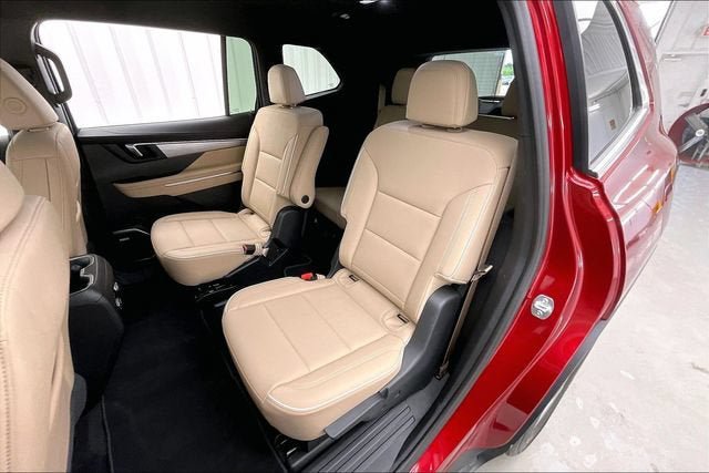 Certified 2025 Buick Enclave Preferred w/ Power Package FWD image 19