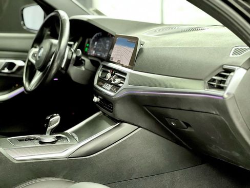 Used 2022 BMW 330i xDrive Msport Pkg w/ M Sport Package image 19