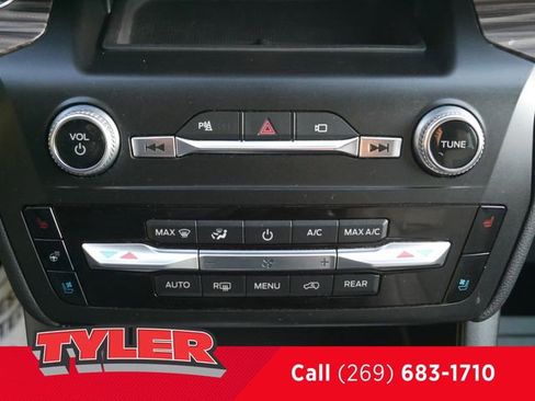 Used 2020 Ford Explorer Limited image 33