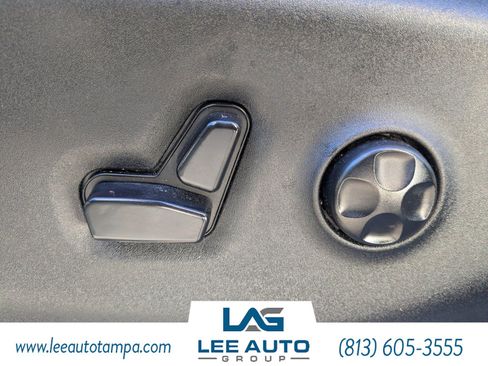 Used 2017 Chrysler Pacifica Touring-L image 21