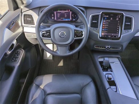 Used 2023 Volvo XC90 B5 Core w/ Protection Package Premier image 15