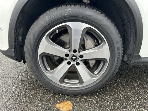 Used 2022 Mercedes-Benz GLC 300 4MATIC image 24