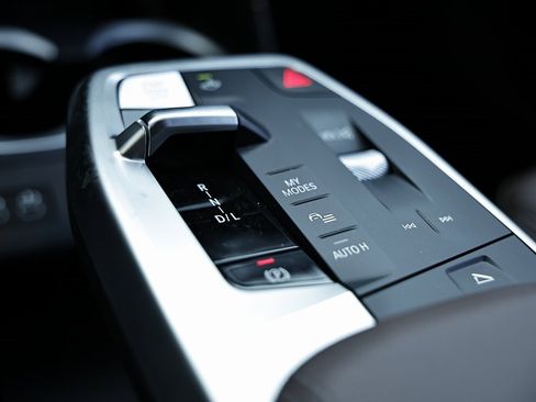 Used 2025 BMW X1 xDrive28i w/ Technology Package image 41