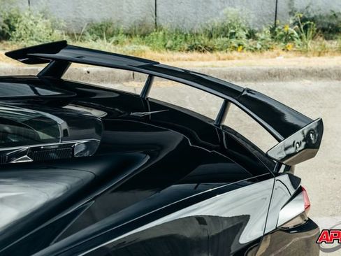 Used 2020 Chevrolet Corvette Stingray Coupe w/ Battery Protection Package RWD image 28