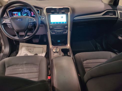 Used 2020 Ford Fusion SE image 15