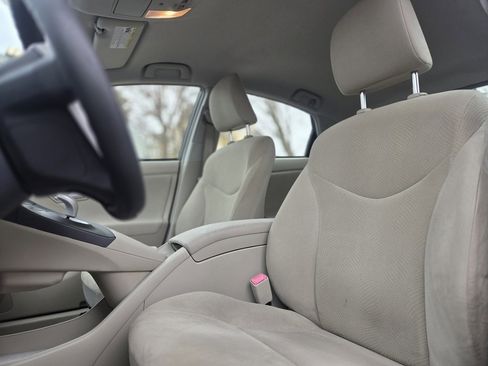 Used 2010 Toyota Prius Three image 18