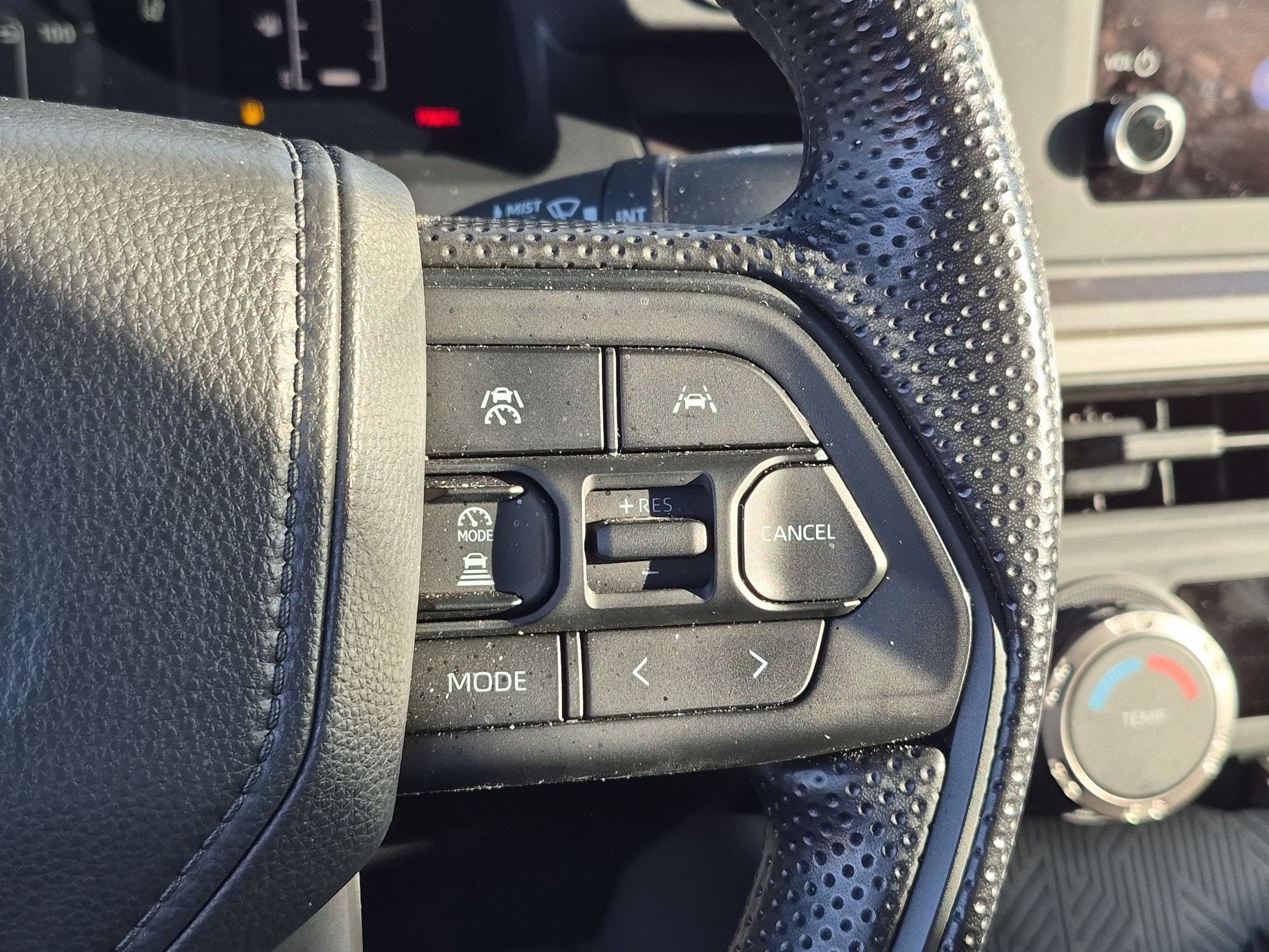 Used 2025 Toyota Tacoma SR5 AWD/4WD image 20