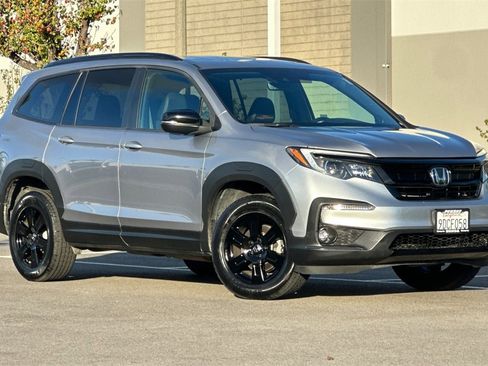 Used 2022 Honda Pilot TrailSport image 2