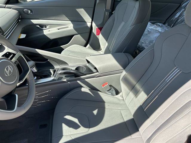 New 2026 Hyundai Elantra Sport FWD image 21