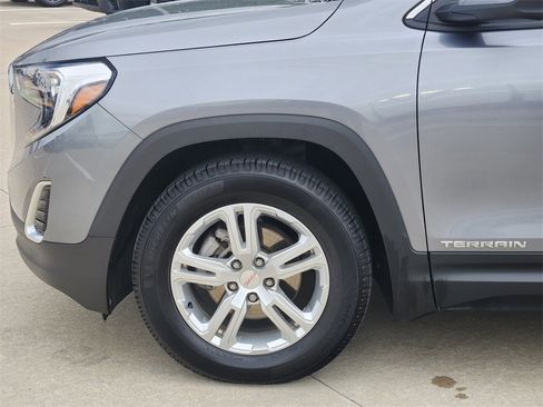 Used 2019 GMC Terrain SLE image 8