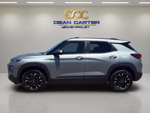 Used 2023 Chevrolet TrailBlazer LT w/ Convenience Package AWD/4WD image 2