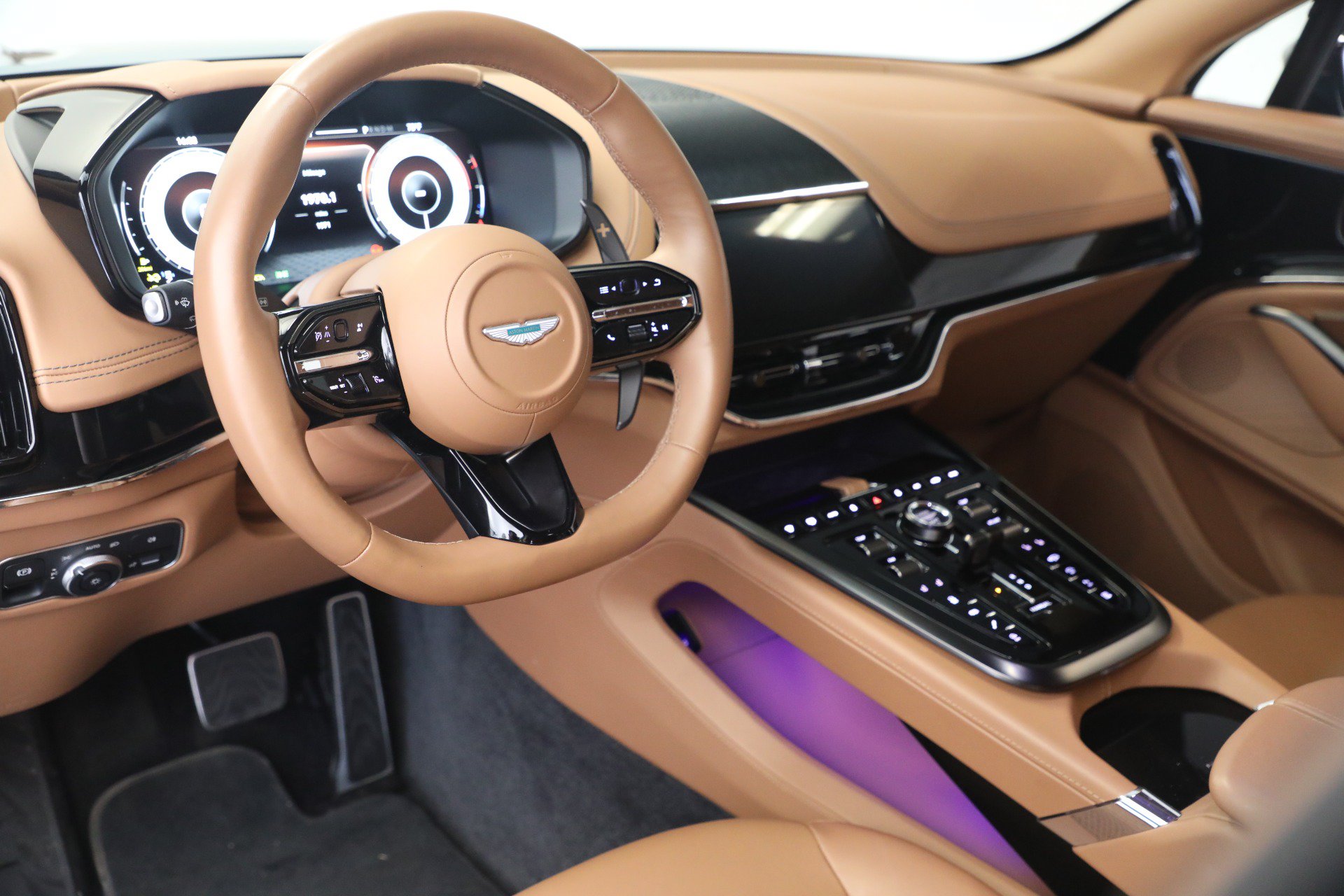 Used 2025 Aston Martin DBX 707 AWD/4WD image 20