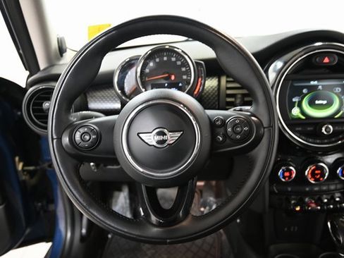 Used 2018 MINI Cooper S image 4