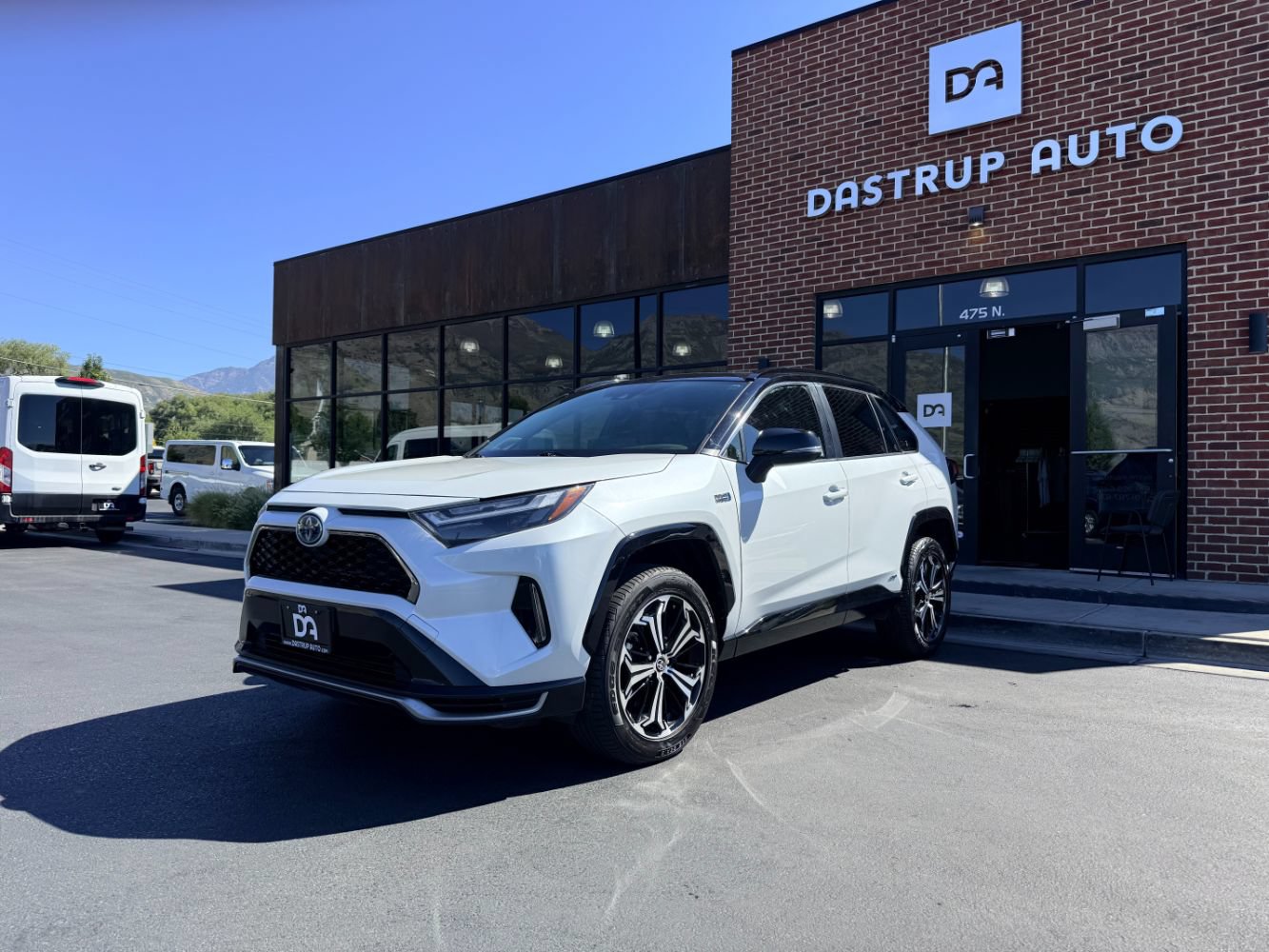 Used 2023 Toyota RAV4 XSE w/ Weather Package AWD/4WD image 4