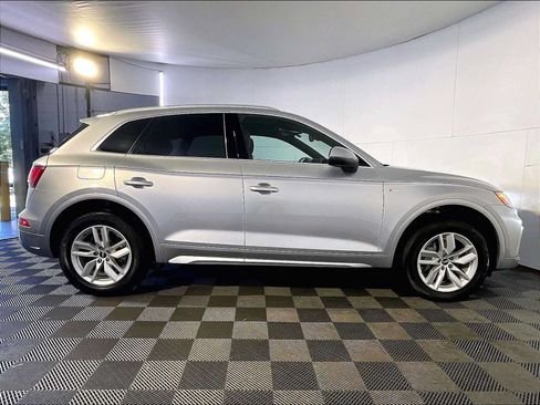 Used 2022 Audi Q5 2.0T Premium w/ Convenience Package AWD/4WD image 8