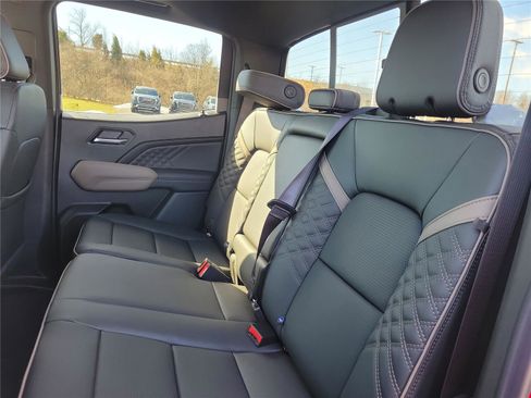 New 2026 GMC Canyon Denali image 11