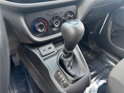 Used 2020 RAM ProMaster City Tradesman FWD image 17