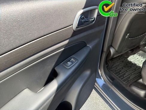 Certified 2018 Jeep Grand Cherokee Altitude RWD image 44