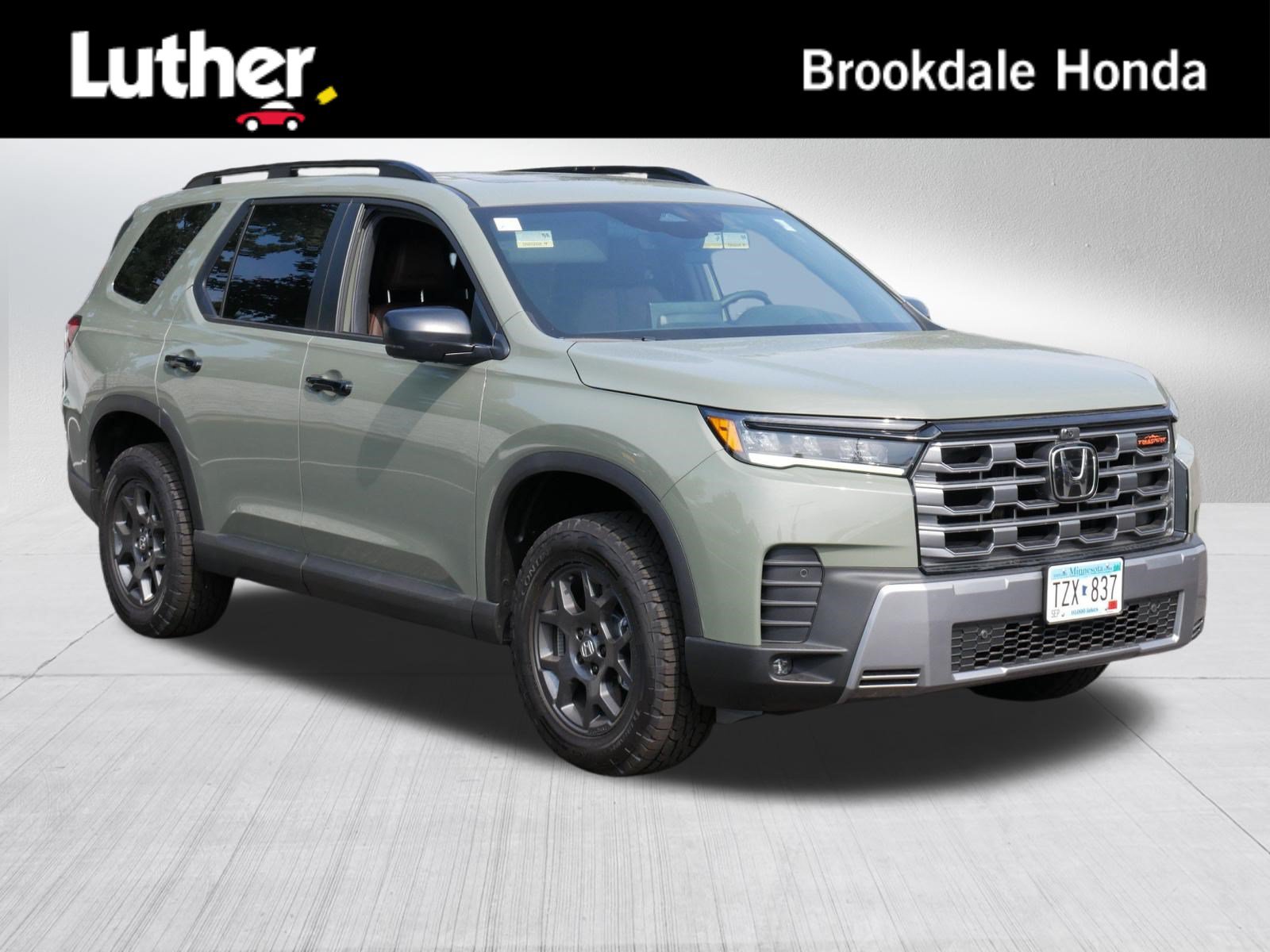 Certified 2026 Honda Pilot TrailSport image 1
