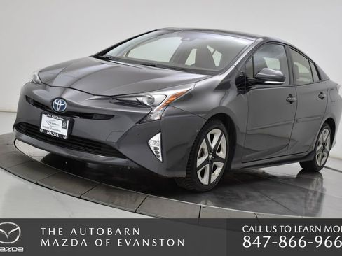 Used 2016 Toyota Prius Four Touring w/ Premium Convenience Package image 14