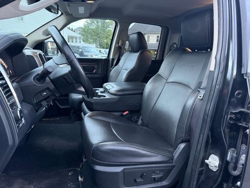 Used 2017 RAM 1500 Laramie AWD/4WD image 11