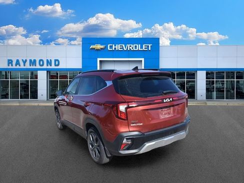 Used 2024 Kia Seltos S AWD/4WD image 5