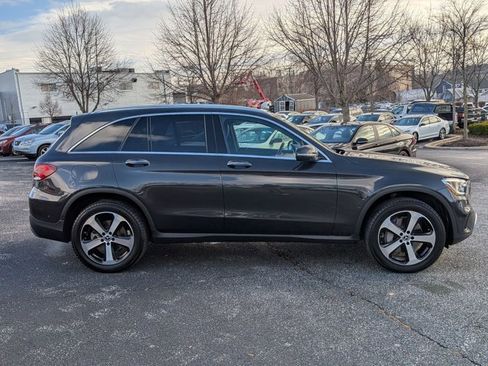 Used 2021 Mercedes-Benz GLC 300 4MATIC image 4