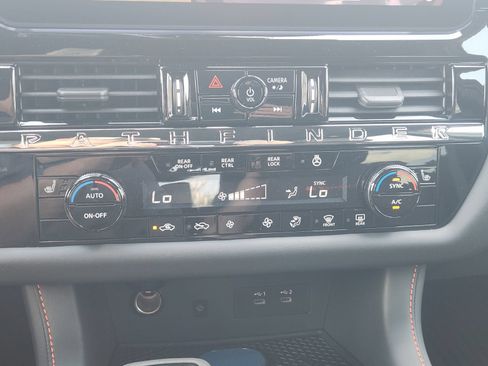 New 2026 Nissan Pathfinder Rock Creek AWD/4WD image 18