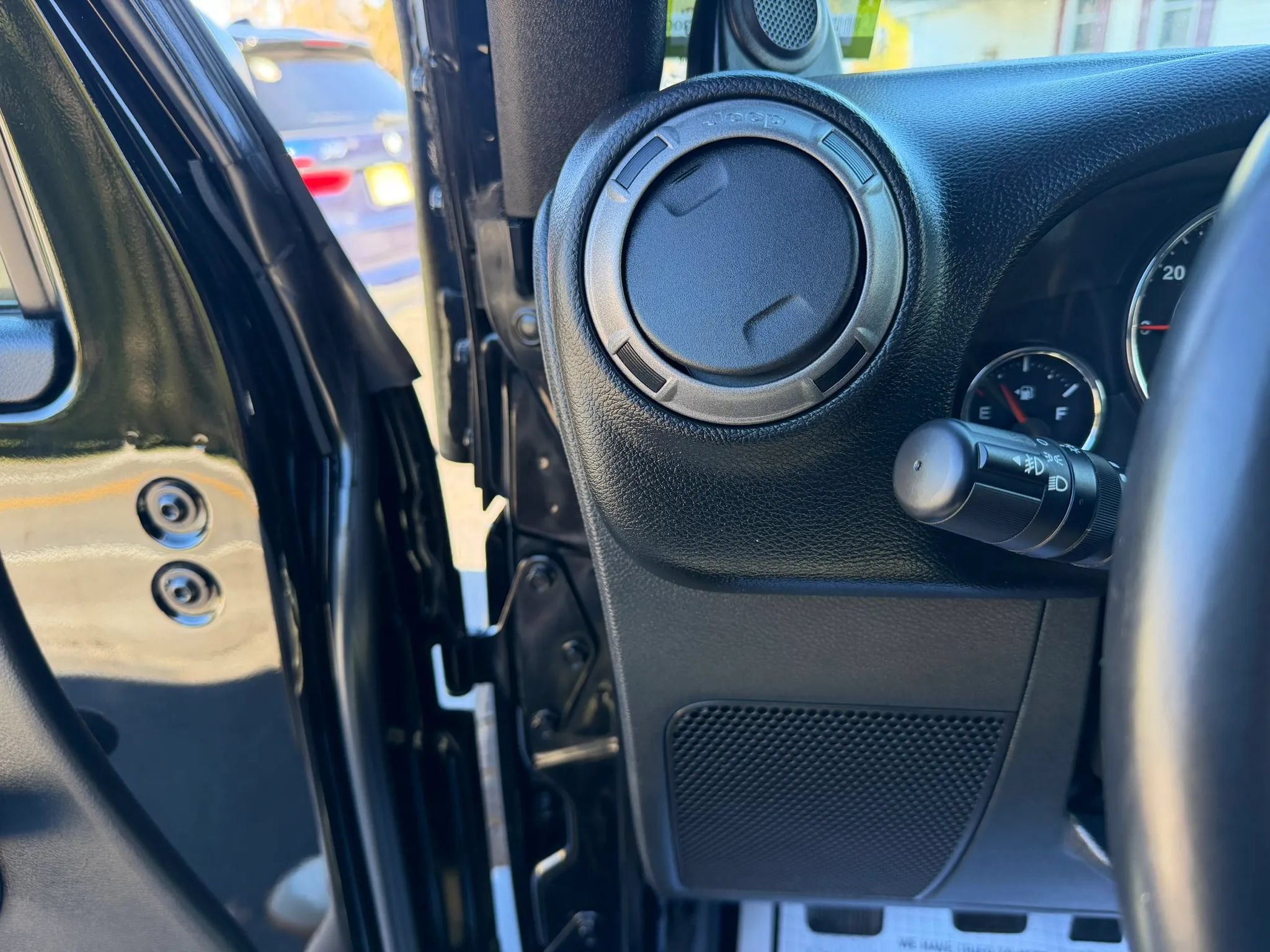 Used 2014 Jeep Wrangler Sport w/ Connectivity Group AWD/4WD image 19