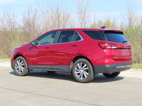 Used 2023 Chevrolet Equinox LT image 4