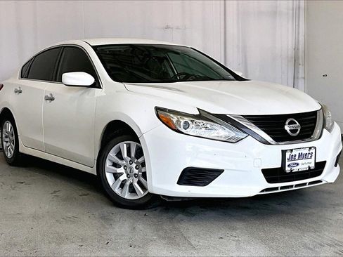 Used 2016 Nissan Altima 2.5 S w/ Power Driver Seat Package image 1