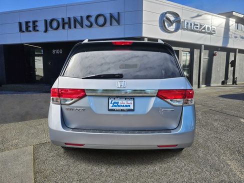 Used 2016 Honda Odyssey SE image 4
