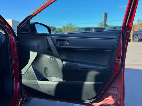 Used 2015 Toyota Corolla S image 31