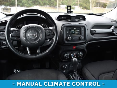 Used 2017 Jeep Renegade Altitude image 10