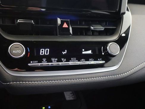 Used 2024 Toyota Corolla SE image 19