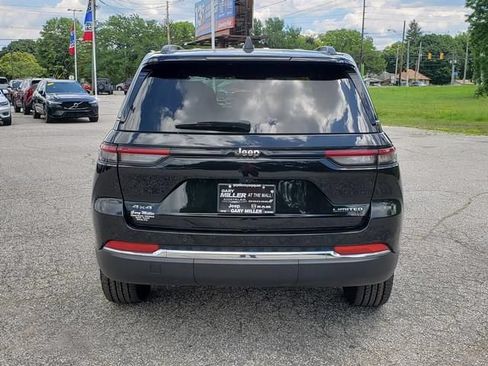 Used 2022 Jeep Grand Cherokee Limited AWD/4WD image 4