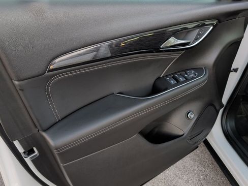 Certified 2022 Buick Envision Preferred image 14