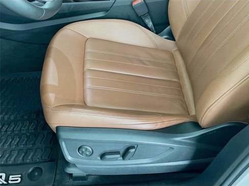 Used 2021 Audi Q5 Premium w/ Convenience Package image 21