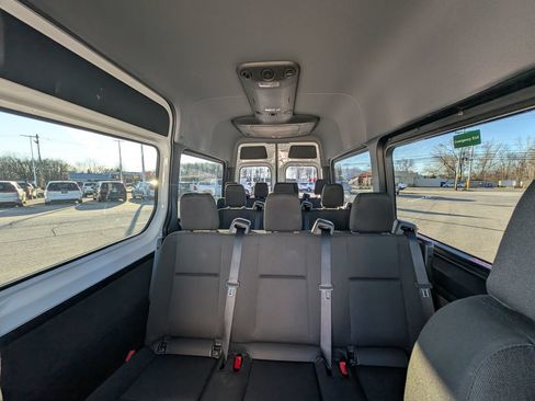 Used 2024 Mercedes-Benz Sprinter 2500 image 22
