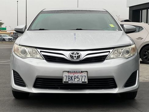 Used 2013 Toyota Camry LE image 11