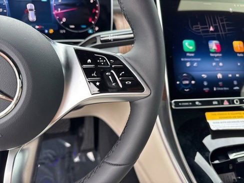 Used 2026 Mercedes-Benz GLC 300 4MATIC image 14