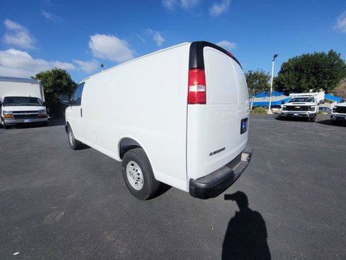 New 2025 Chevrolet Express 2500 w/ Driver Convenience Package image 6