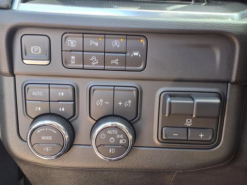 Used 2025 Chevrolet Tahoe RST w/ RST Capability Package AWD/4WD image 6