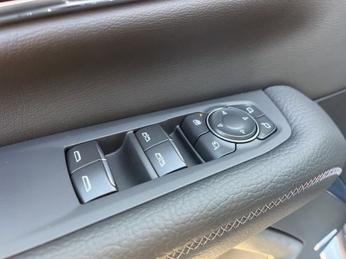 New 2026 GMC Yukon Denali w/ Sun & Power Step Package image 11